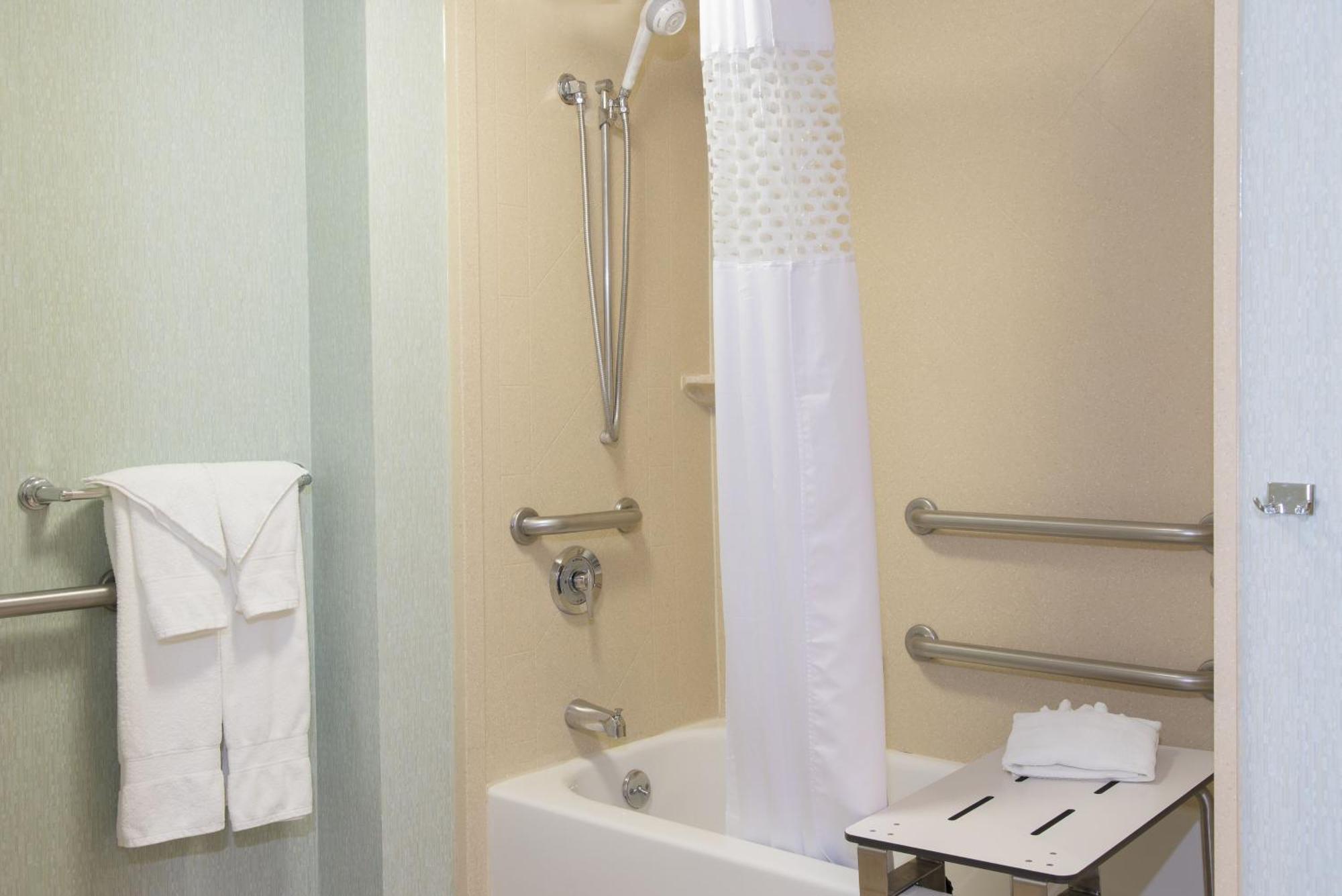 Hampton Inn & Suites Kokomo Ngoại thất bức ảnh