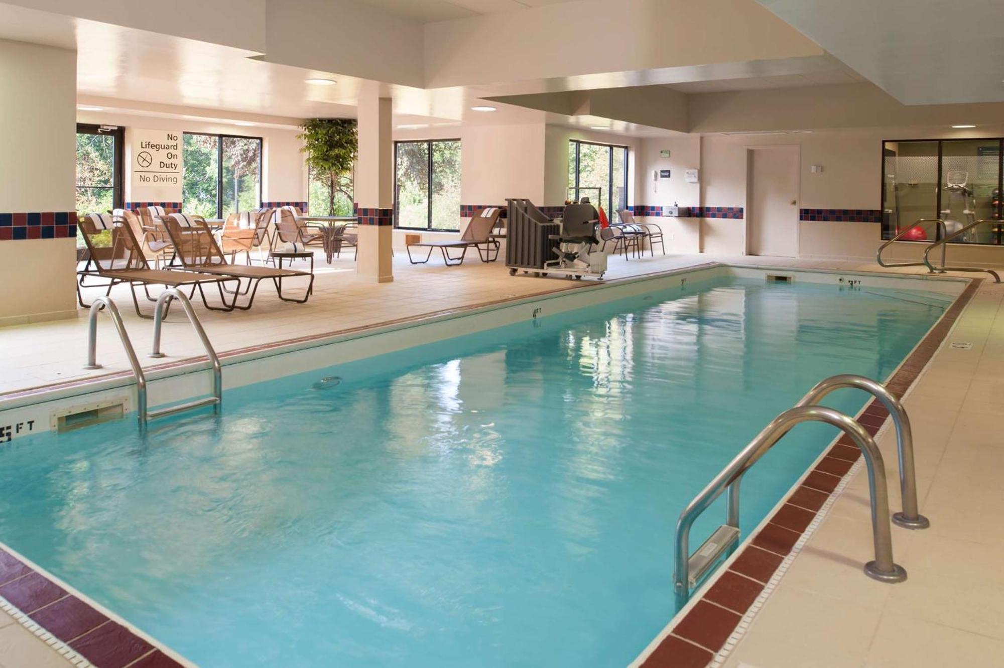 Hampton Inn & Suites Kokomo Ngoại thất bức ảnh